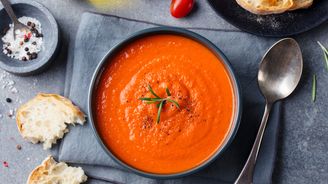 Studená polévka gazpacho: Rychlý letní recept, skvělý i pro začátečníky