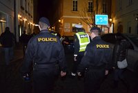 Policisté se vydali na kontrolu dánských studentů, 18 mladistvých bylo pod vlivem alkoholu