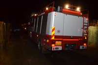 S požárem chatky bojovaly jednotky hasičů