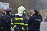 VIDEO: Vážná dopravní nehoda uzavřela frekventovanou silnici u Hradce Králové