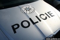 Policisté v Ostravě dopadli jednoho z pachatelů loupeže, po druhém pátrají