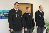 Policisté si převzali medaile policejního prezidenta za záchranu života