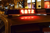 Opilec ujel od dopravní nehody, po ujíždění se před policisty pořezal žiletkou