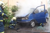 Příbramské hasiče zaměstnaly požáry dvou automobilů