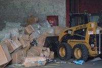 Celníci zlikvidovali téměř osm tun nelegálního zboží