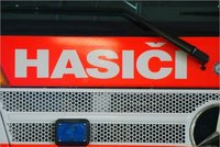 Při požáru bytu v Opavě zemřel člověk, dalších 8 lidí bylo zraněno