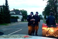 Opilého řidiče čtyřkolky bez přilby a řidičského oprávnění zastavili strážníci v Hradci Králové