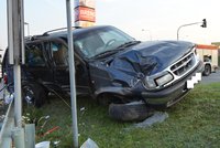 Složky IZS zaměstnala nehoda dvou osobních aut