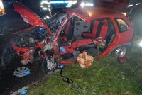 Při nehodě dvou vozů v Táboře zemřela řidička