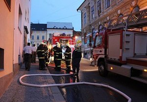 Při požáru bytu ve Vimperku zemřela jedna osoba
