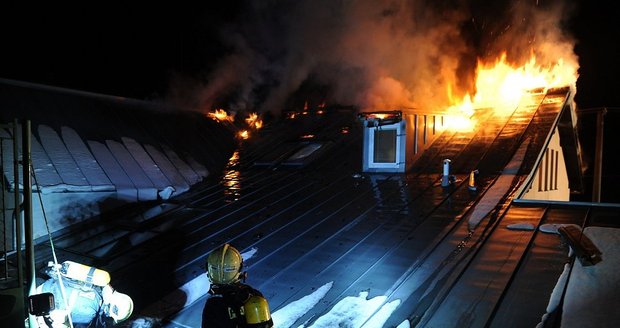 Požár v Bohnicích způsobil škodu ve výši 3 miliónů