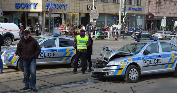 Pachatel, který ujížděl policistům v Praze, je v podmínce za znásilnění