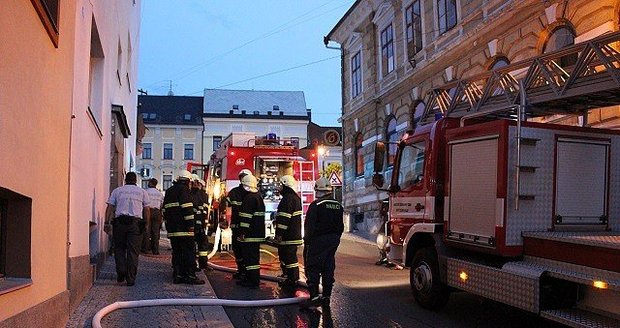 Při požáru bytu ve Vimperku zemřela jedna osoba