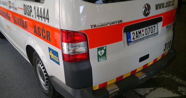 Řidič převozové sanitky zachránil v Praze lidský život
