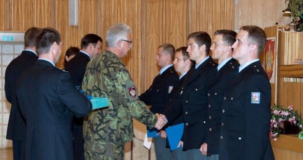 Na Vyškovsku přijal policejní prezident 30 nových policistů