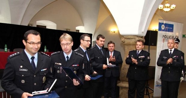 Dvacítka policistů si na jižní Moravě převzala ocenění