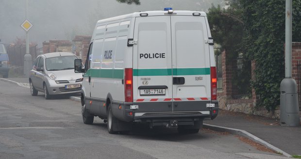Policisté již vědí, kdo v červnu jedné z mikulovských firem hrozil bombou