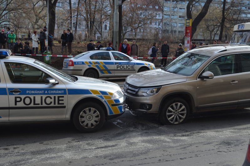 Pachatel, který ujížděl policistům v Praze, je v podmínce za znásilnění