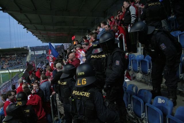 Situace při zápase Slovácka s Brnem si vyžádala zásah policistů