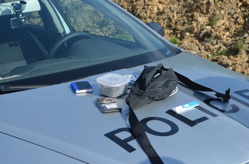 Policistům z PMJ Praha ujížděl zdrogovaný řidič motocyklu