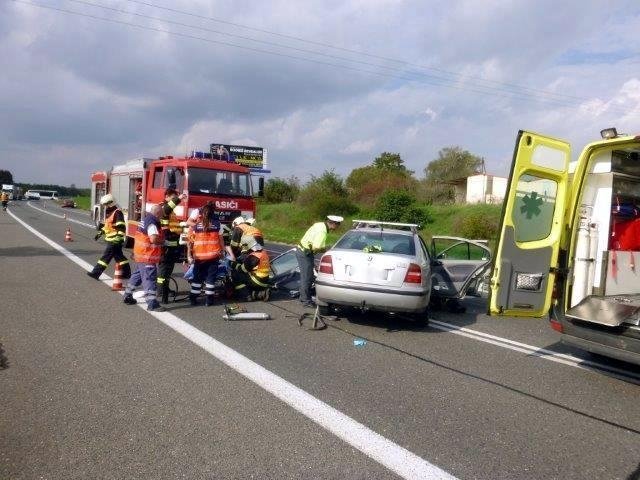 Složky IZS zaměstnala u Pohořelic nehoda dvou vozidel