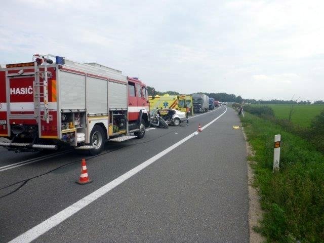 Složky IZS zaměstnala u Pohořelic nehoda dvou vozidel