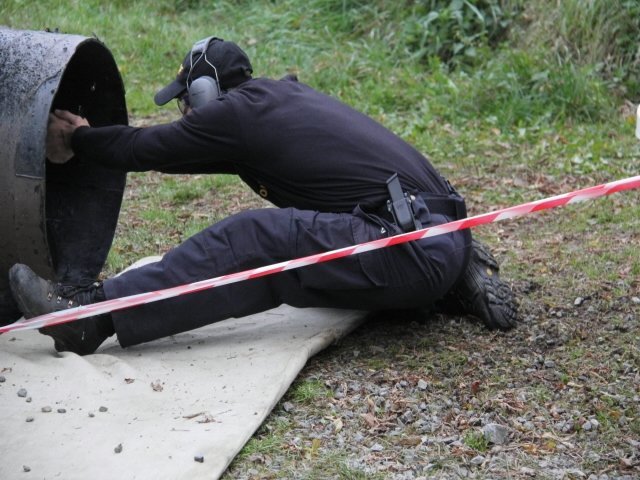 Mistrem PČR ve střelbě je policista z jižní Moravy, mistryní pak policistka z jihu Čech