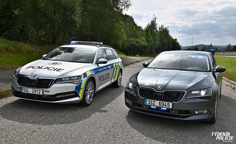 Policejní Škoda Superb Combi