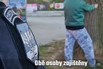 Dva opilci v brněnských Řečkovicích vytáhli poblíž gymnázia zbraně, naštěstí byly jen o airsoftové.