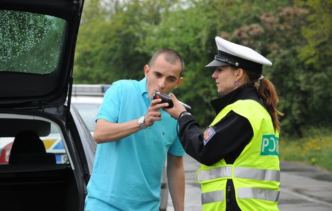 Nepili jste, ale přesto nadýchali? Může za to kapalina do ostřikovače