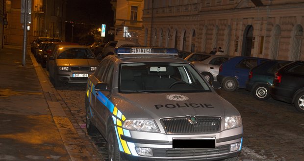 Švéd přes Česko převážel kosovské běžence! Všechny vyhostí a jemu vezmou i auto