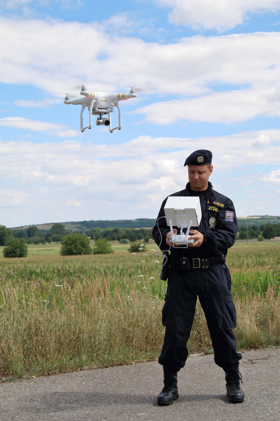 Police využívá i drony.