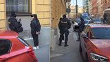 Ozbrojenci v centru Prahy?! Policie zadržela čtyři cizince, na místě zasahoval pyrotechnik