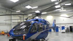 Do akcí k záchraně lidských životů bude z brněnského letiště vzlétat modrý vrtulník EC 135.