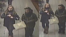 Policisté pátrají po dvojici, která 2. února v obchodním centru Atrium Flora zcizila batoh i s drahým notebookem.