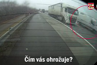 Zfetovaný šofér ohrozil ženu s dcerou a vnučkou: Policisté ho stopli včas