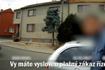 Narkoman se zákazem řízení na Vyškovsku převážel v autě malé děti.