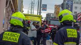 Boj s požáry v Řecku: Z Prahy vyrazili na pomoc nejen hasiči, ale také záchranáři
