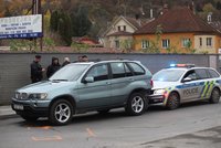 Před policií ujížděl desítky kilometrů! Řidič během honičky volal na „tísňovku“, mluvil i s vyjednavačem