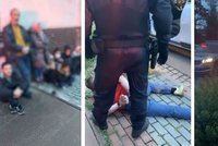 Policisté na Břeclavsku naháněli převaděče: V autě vezl 9 migrantů!