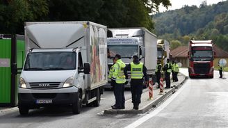 Kontroly na hranicích se Slovenskem se prodlouží o 20 dní, pomůže i armáda