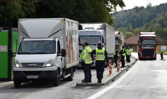 Kontroly na hranicích se Slovenskem se prodlouží o 20 dní, pomůže i armáda