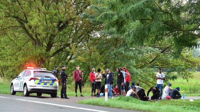 Česká policie do začátku roku zadržela 11 tisíc nelegálních migrantů