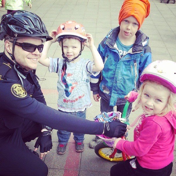 Instagram policie z Rejkjavíku je plný zábavných a pozitivních fotek