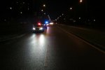Opilý řidič naboural v Plzni policisty.