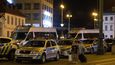 Desítky policistů asistovaly v noci z pátku na sobotu při kontrolách testů v pražských klubech (17.7. 2021)