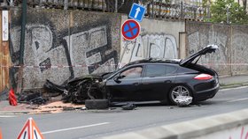 Policejní kontrola se na Smíchově zvrtla v honičku, řidič pobývá v Česku nelegálně.