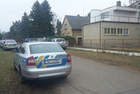 Zloděj okradl ženu v bezvědomí, policie po něm pátrá