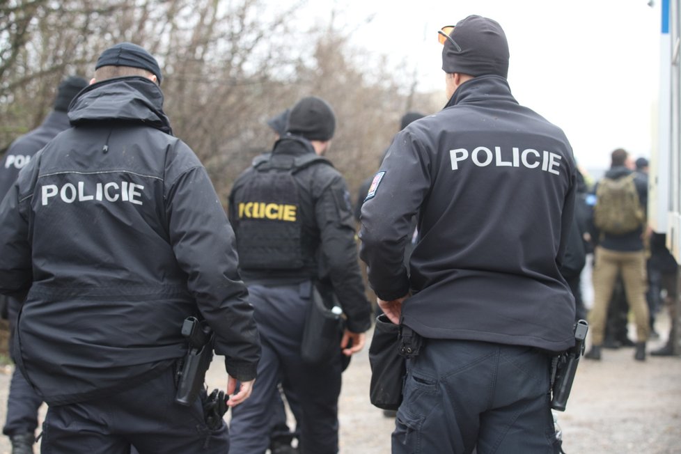 Rozsáhlá policejní pátrací akce v pražských Stodůlkách (6. ledna 2024)