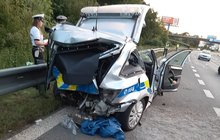 Řidička nabourala policisty, jeden zemřel. Expert: Pásy nepoužil! 